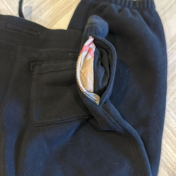 BURBERRY Boys Black Logo Sweatpants with Signature Plaid Trim in Pockets Size 5Y - Picture 8 of 8